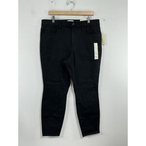 Womans NWT Universal Thread High Rise Skinny Stretch Black Jeans Size 16 S